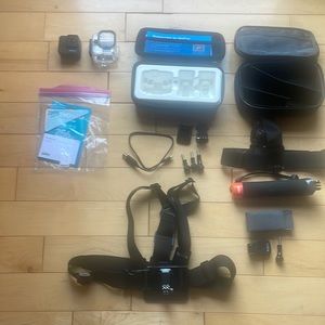 Go Pro Mini 11 + adventure kit bundle